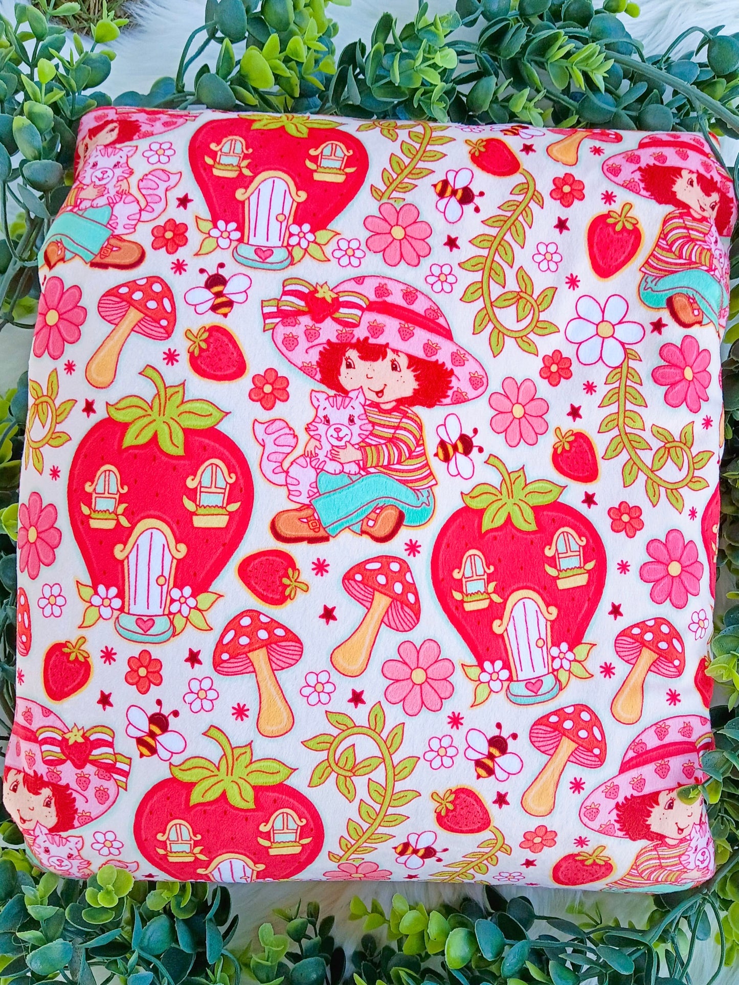 Velvety Strawberry Cottage Time (Put Style + Size in Notes at Checkout)