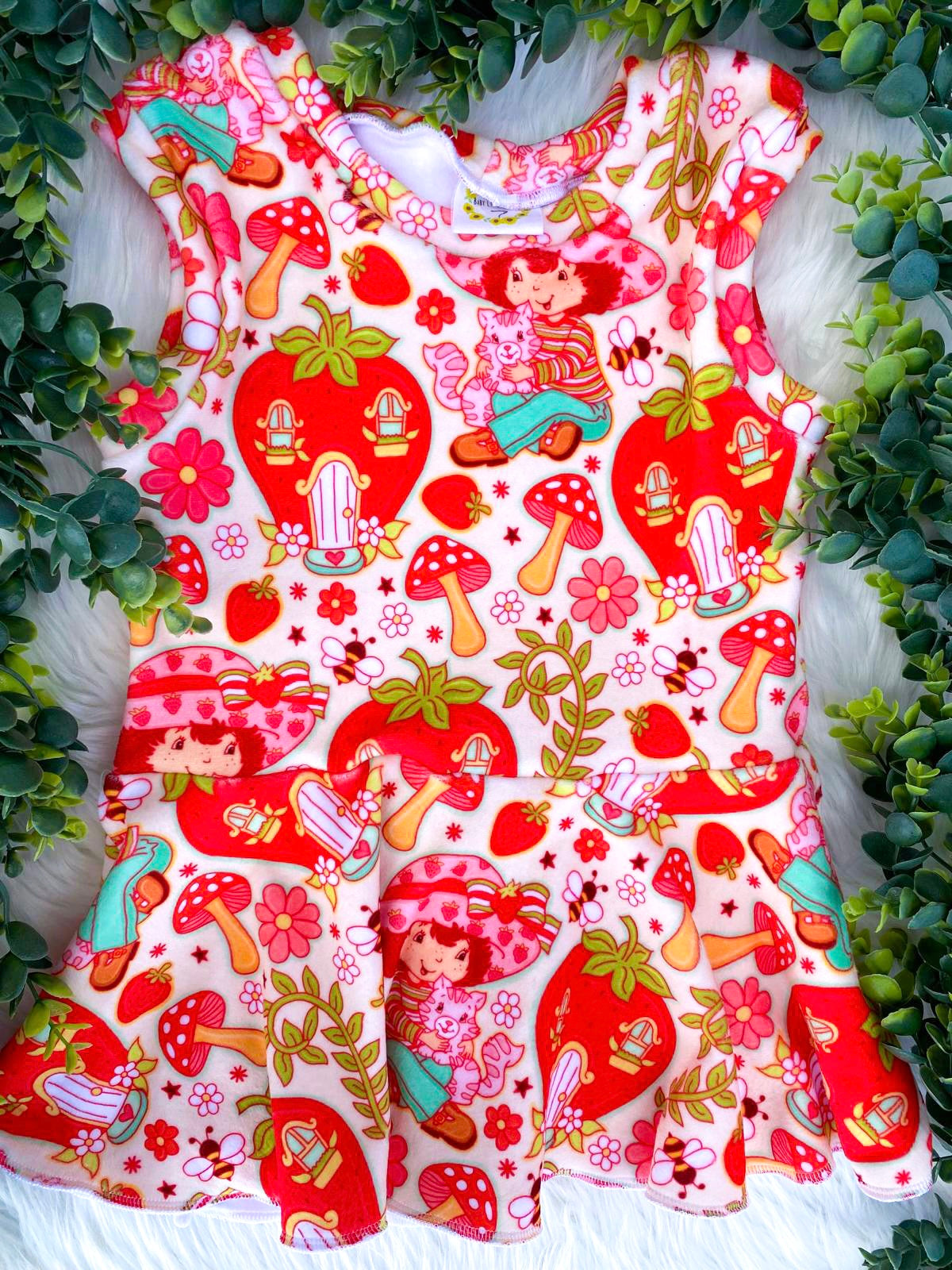 Velvety Strawberry Cottage Time (Put Style + Size in Notes at Checkout)